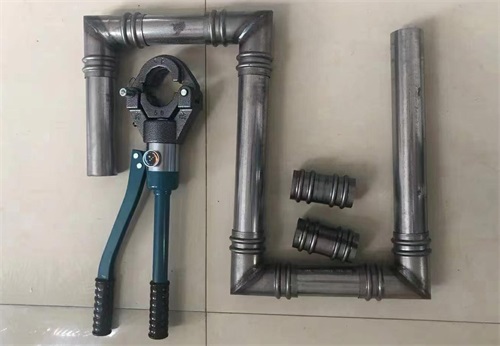 白沙承台冷却管